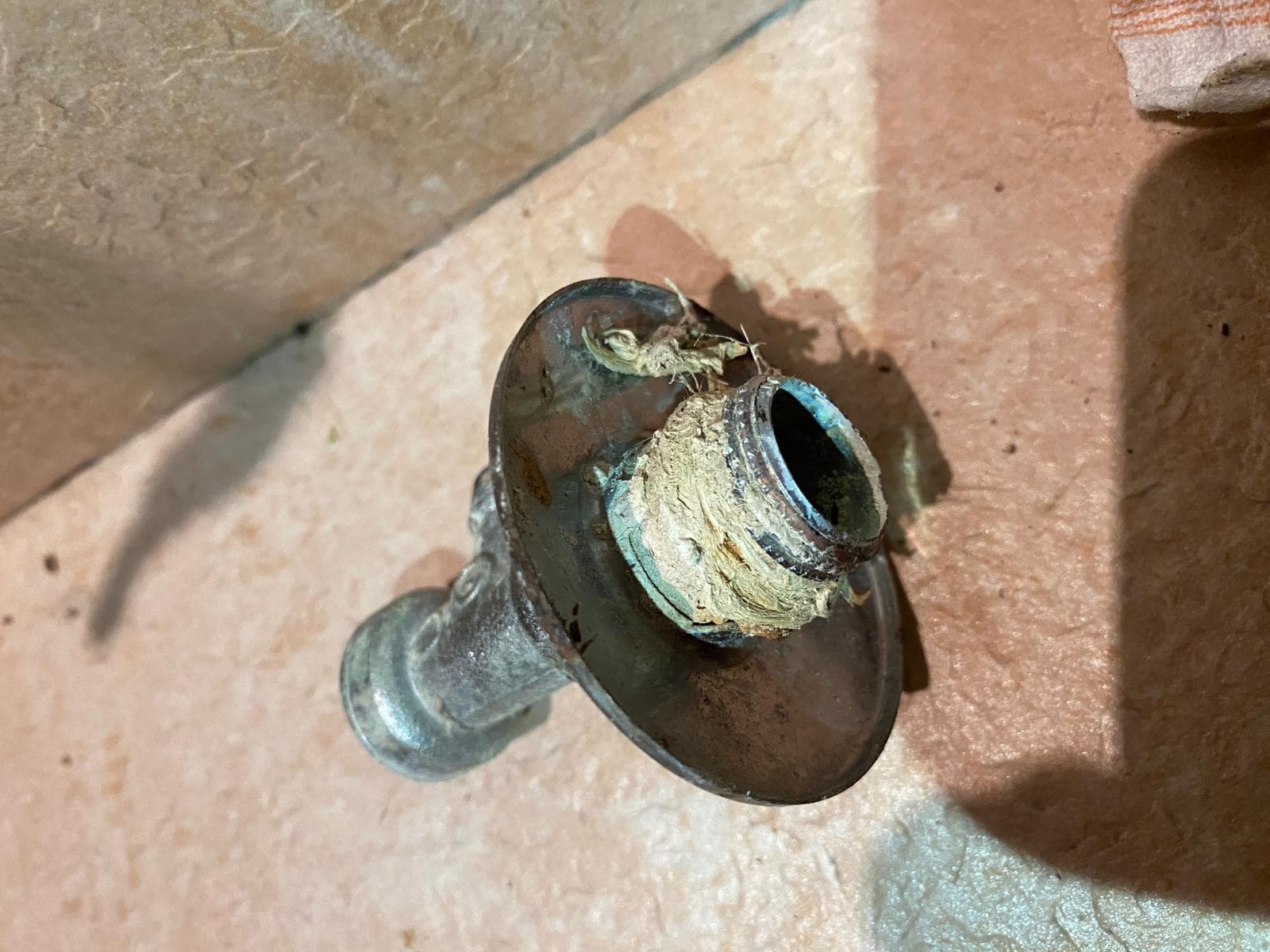Trabajo de fontaneria - red HogarAssist